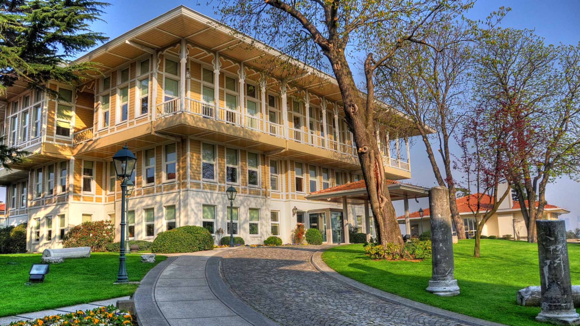 Koc Holding In Unlu Tarihi Eseri Kayboldu
